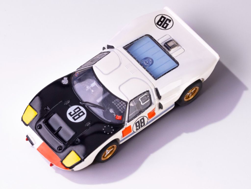 Ford GT40 MkIIB #98 Daytona