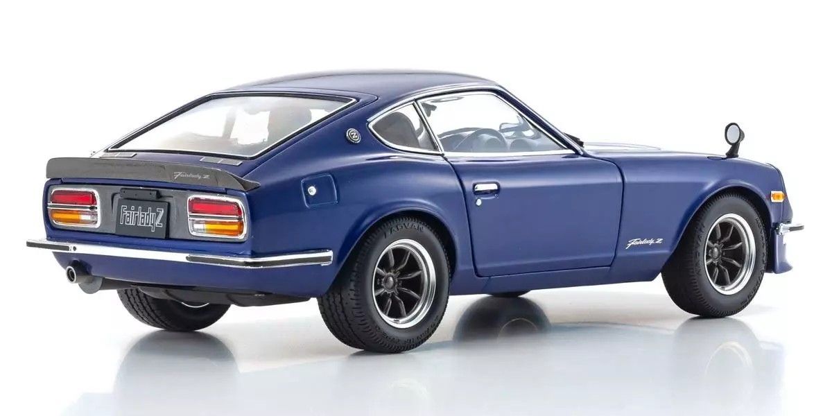1/18 Nissan Fairlady Z-L (S30) Blue Metallic Diecast Model
