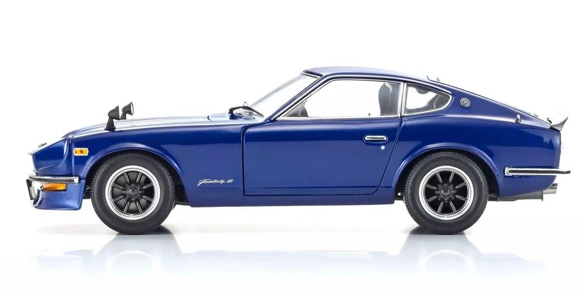 1/18 Nissan Fairlady Z-L (S30) Blue Metallic Diecast Model