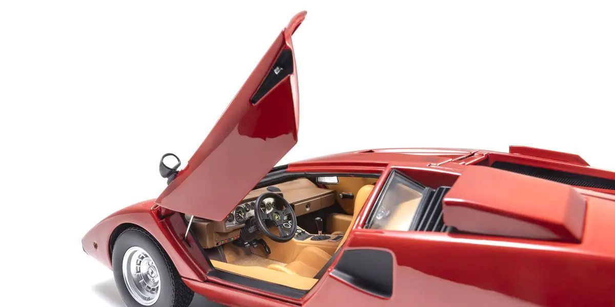 1/18 LAMBORGHINI COUNTACH LP400 (RED) Diecast Model