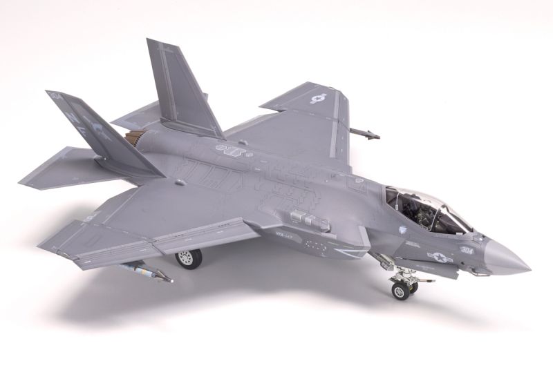 1/72 Lockheed Martin F-35C Lightning II Plastic Model